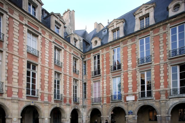France, ile de france, paris 4e arrondissement, le marais, place des vosges, no6 maison de victor hugo.
Date : 2011-2012