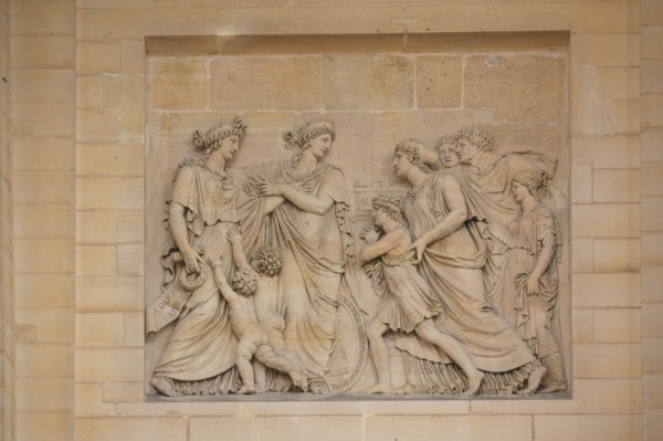 France, ile de france, paris 5e arrondissement, rue soufflot, pantheon, place des grands hommes, colonnade.
Bas-relief : L'Instruction publique, sculpte en 1837 par Charles-Francois Leboeuf dit Nanteu...