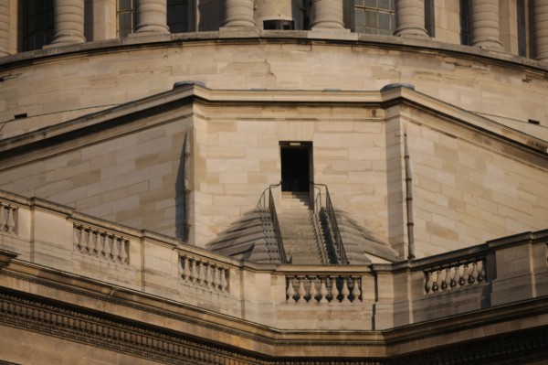 France, ile de france, paris 5e arrondissement, rue soufflot, pantheon, place des grands hommes, dome, detail escaliers .
Date : 2011-2012