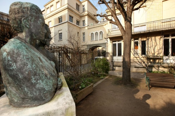 France, ile de france, paris 5e arrondissement, 11 rue pierre et marie curie, institut curie, musee pierre et marie curie, laboratoire de marie curie, science, histoire, radium, radioactivite.
Date : ...