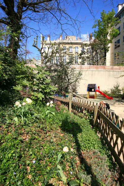 France, ile de france, paris 7e arrondissement, jardin roger stephane, au bout de la rue recamier.
Date : 2011-2012