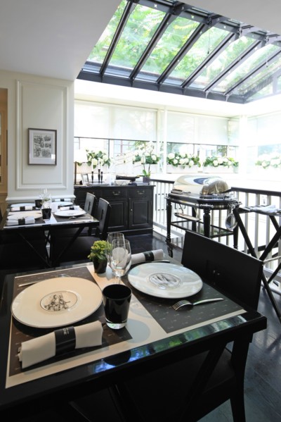 France, ile de france, paris 6e arrondissement, 9 rue de l'Ecole de Medecine, creperie restaurant, compagnie de bretagne, decoration de pierre yves rochon, architecte.
Date : 2011-2012