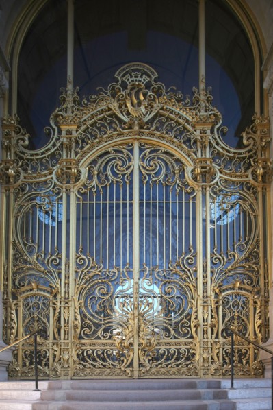France, ile de france, paris 8e arrondissement, avenue winston churchill, petit palais, facade sur rue, portail,  grille fermee

Date : 2011-2012