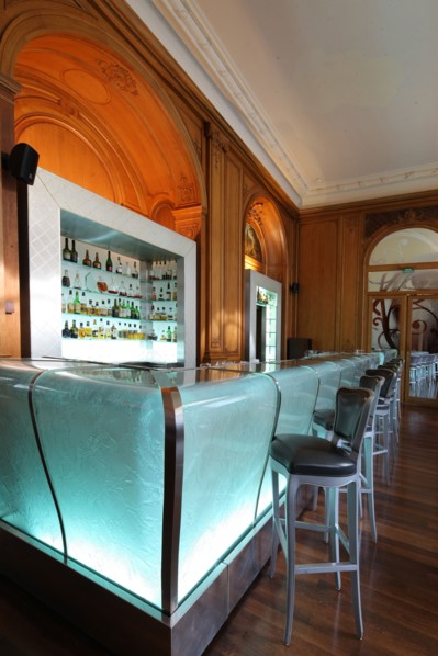 France, ile de france, paris 8e arrondissement, avenue montaigne, hotel plaza athenee, bar

Date : 2011-2012
