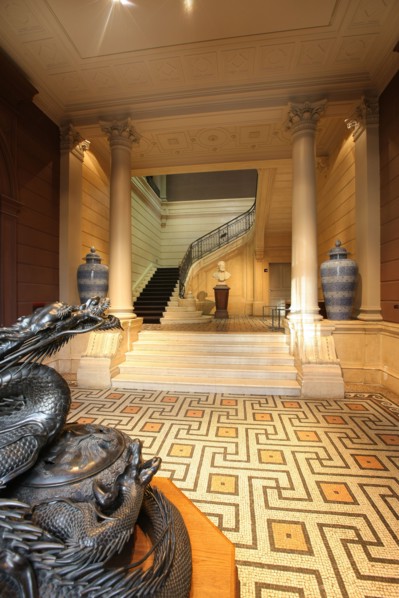 France, ile de france, paris 8e arrondissement, 7 rue velasquez, musee cernuschi, musee des arts asiatiques, mairie de paris, culture, hotel particulier, grand escalier, buste d'henri cernuschi, drago...