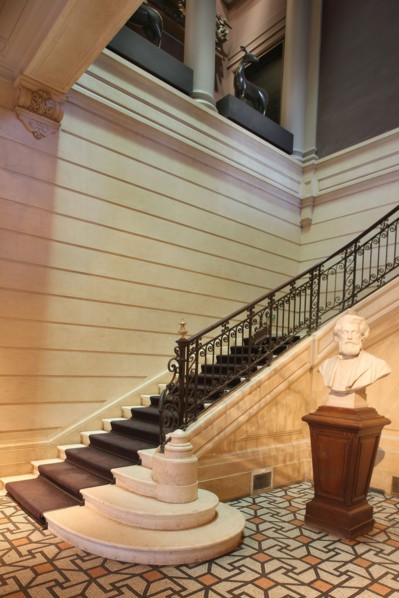 France, ile de france, paris 8e arrondissement, 7 rue velasquez, musee cernuschi, musee des arts asiatiques, mairie de paris, culture, hotel particulier, grand escalier, buste d'henri cernuschi

Date ...