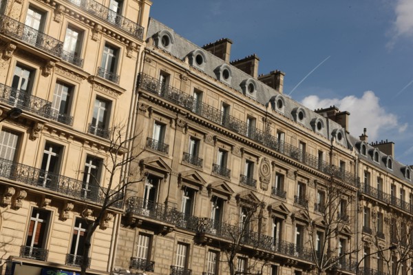 France, ile de france, paris 8e arrondissement, boulevard haussmann, facades d'immeubles dit haussmanniens, pierre de taille

Date : 2011-2012