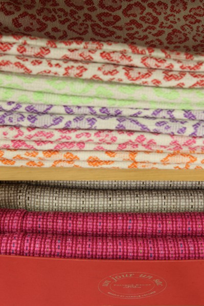 France, ile de france, paris 8e arrondissement, 6 rue des saussaies, boutique un jour un sac, createur francois renier

Date : 2011-2012