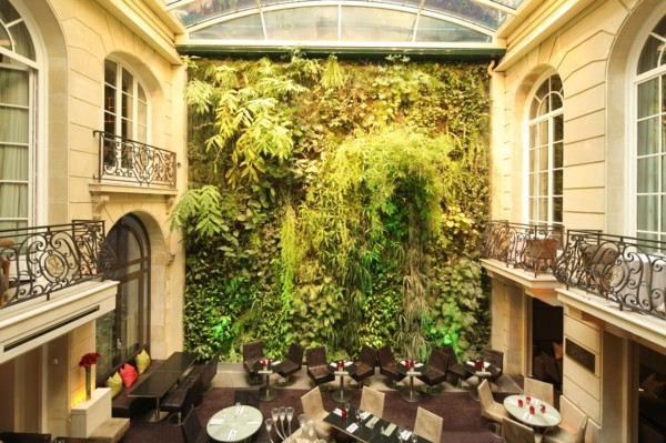 France, ile de france, paris 8e arrondissement, 49 rue pierre charron, pershing hall, restaurant, hotel, club, patio, andree putmann

Date : 2011-2012
