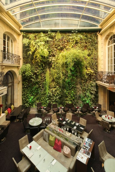 France, ile de france, paris 8e arrondissement, 49 rue pierre charron, pershing hall, restaurant, hotel, club, patio, andree putmann

Date : 2011-2012