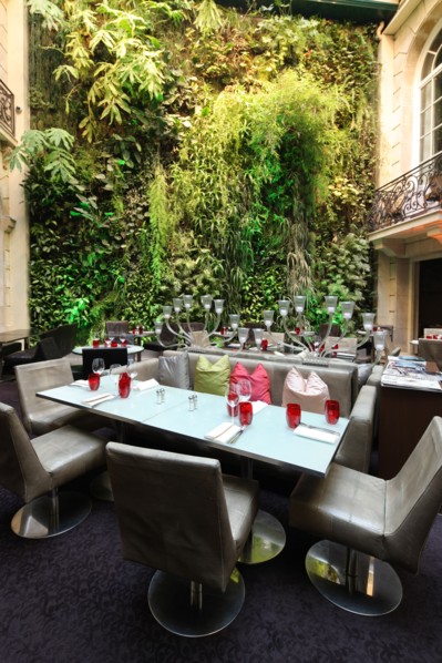 France, ile de france, paris 8e arrondissement, 49 rue pierre charron, pershing hall, restaurant, hotel, club, patio, andree putmann

Date : 2011-2012
