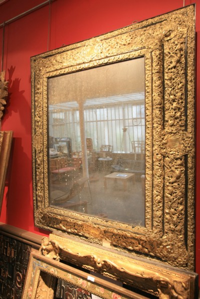 France, ile de france, paris 9e arrondissement, 20 rue chauchat, galerie de vincent guerre, specialiste des miroirs anciens et antiquaire

Date : 2011-2012