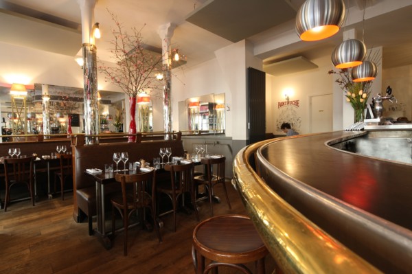 France, ile de france, paris  9e arrondissement, 3 rue victor masse, restaurant pantruche, gastronomie, salle

Date : 2011-2012