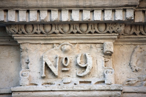 France, ile de france, paris 9e arrondissement,  9 rue henri monnier, facade d'immeuble, detail

Date : 2011-2012