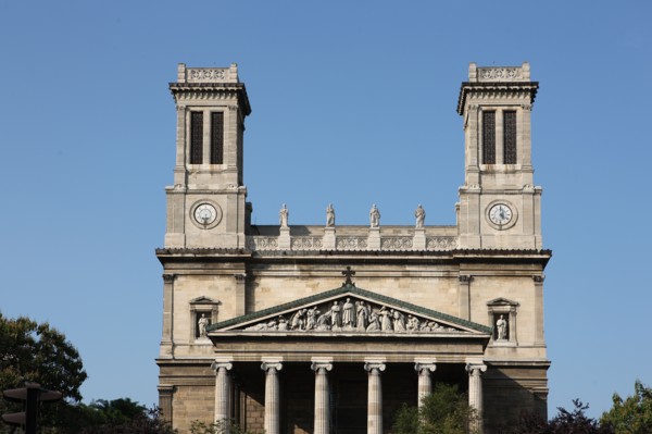 France, ile de france, paris 10e arrondissement, eglise saint vincent de paul, place franz liszt, architecte hittorff, frontont fiigurant saint vincent de paul, religion catholique

Date : 2011-2012