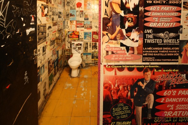 France, ile de france, paris 11e arrondissement, 8 passage thiere, la mecanique ondulatoire, bar rock, salle de concert

Date : 2011-2012
