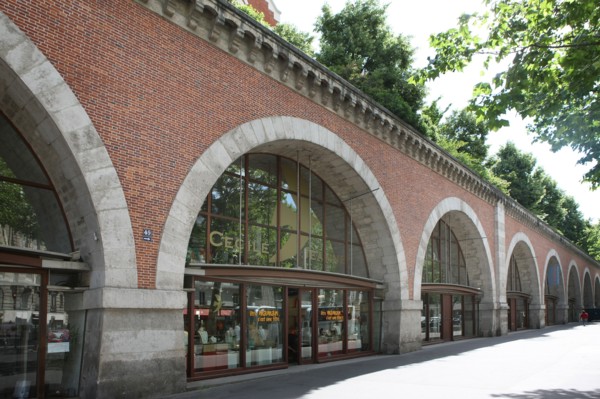France, ile de france, paris, 12e arrondissement, viaduc des arts, avenue daumesnil

Date : 2011-2012