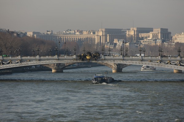 France, ile de france, paris 7e-16e arrondissement,  pont alexandre III, seine, peniche, palais de chaillot,