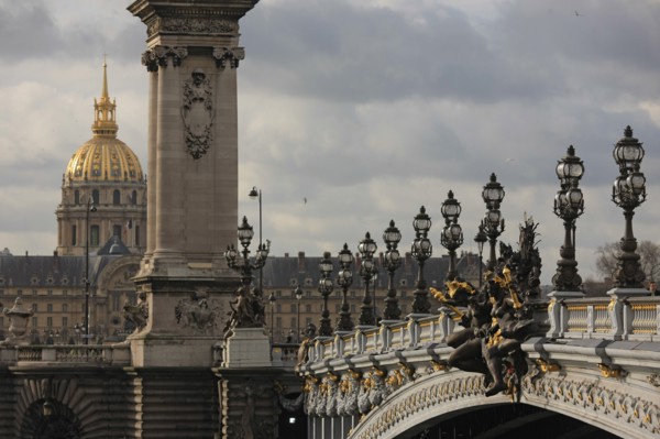 France, ile de france, paris 7e-8e arrondissement, seine, pont alexandre III, Nymphes de la Neva (vers 1900), sculpteur Georges Recipon (1860-1920)