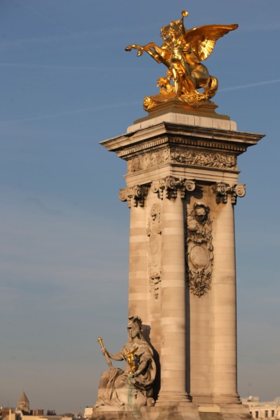 France, ile de france, paris 7e-16e arrondissement, pont alexandre III, seine, sculpture, statue,