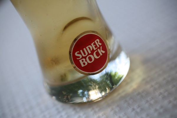 portugal, lisbonne, lisboa, signes de ville, biere super bock, boisson
Date : septembre 2011