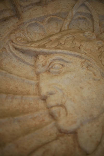 portugal, lisbonne, lisboa, signes de ville, belem, monastere des Hieronimytes, monasteiro dos jeronimos, couvent, cloitre, detail sculpture, statue, ornement
Date : septembre 2011