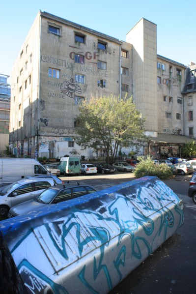 France, ile de france, paris 13e arrondissement, quartier bibliotheque, rue des frigos, anciens entrepots frigorifiques, ateliers d'artiste,


Date : 2011-2012