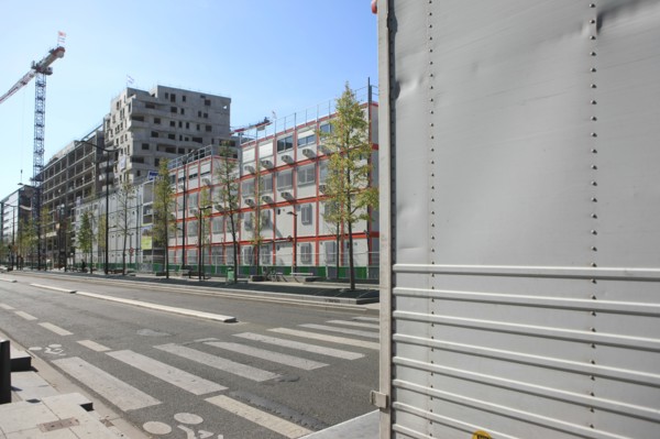 france, region ile de france, paris 13e arrondissement, paris rive gauche, avenue de france, quartier bnf francois mitterrand, travaux de batiment, couvertures des voies, algeco, chantier,


Date : 20...