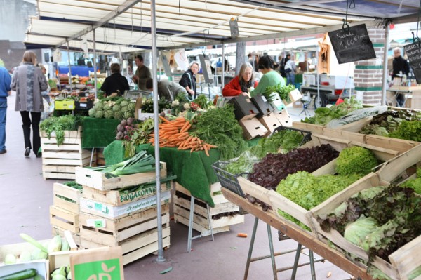 France, ile de france, paris, 14e arrondissement, place brancusi, rue de l'ouest, marche biologique,


Date : 2011-2012