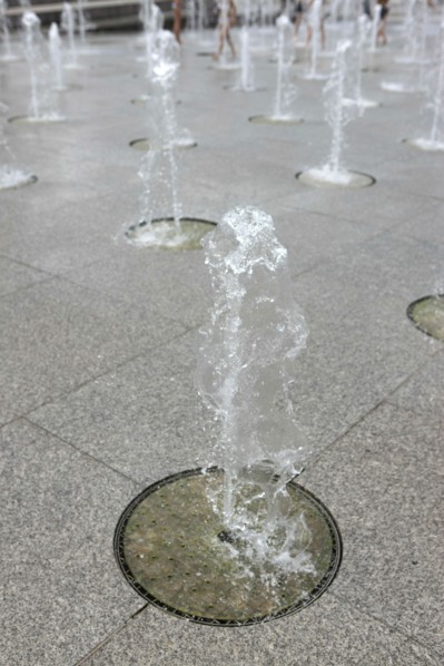 France, ile de france, paris, 15e arrondissement, parc andre citroen, jardin, jets d'eau, ete, enfants, ados, jeux d'eau, serres, ballon air de paris,