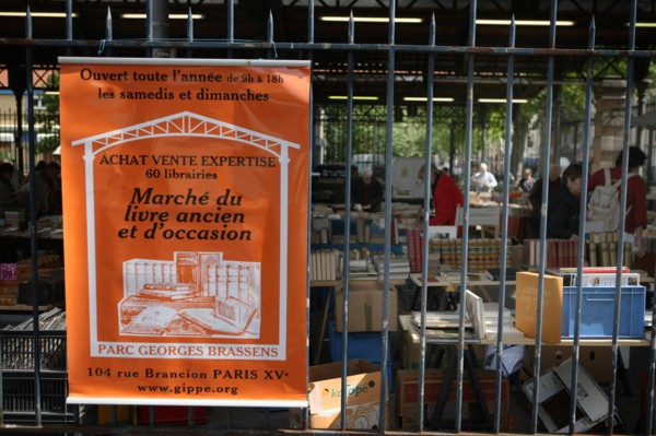 France, ile de france, paris, 15e arrondissement, 104 rue brancion, marche au livre ancien, parc georges brassens,