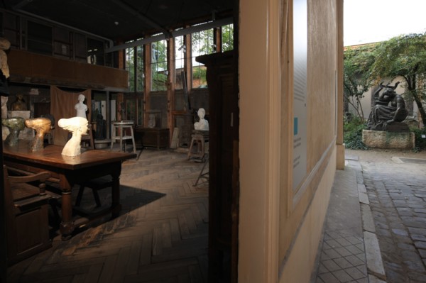 france, region ile de france, paris 15e arrondissement, rue antoine bourdelle, musee bourdelle, sculpture, atelier, artiste, exposition, atelier et porte ouverte sur la cour,