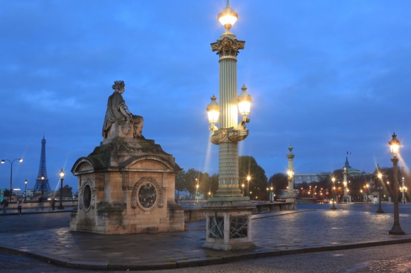 france, region ile de france, paris 8e arrondissement, place de la concorde, paves, fontaines, hotel de la marine, hotel de crillon, nuit, eclairage, tour eiffel, grand palais,