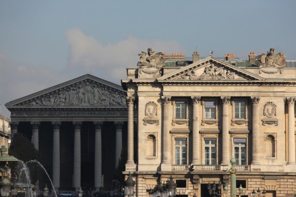 france, region ile de france, paris 8e arrondissement, place de la concorde, hotel de la marine, ancien ministere, facade de l'eglise de la madeleine dans l'ombre, rue royale,


Date : Ete 2012