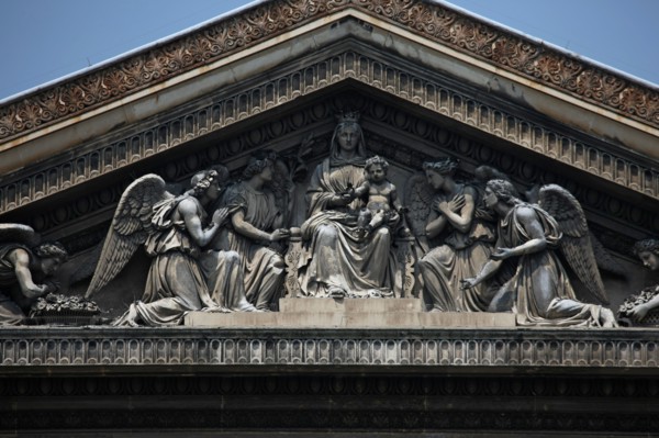 France, ile de france, paris 9e arrondissement, rue de chateaudun, eglise notre dame de lorette, detail du fronton,


Date : Ete 2012