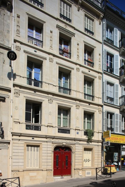 France, ile de france, paris 9e arrondissement, 9 rue henri monnier, facade d'immeuble, detail,


Date : Ete 2012