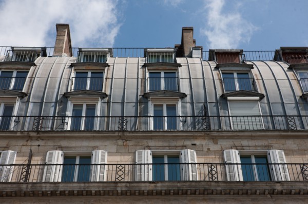France, Region Ile de France, Paris, 1er arrondissement, rue de Rivoli, alignement de facade et combles a  diverses hauteurs,