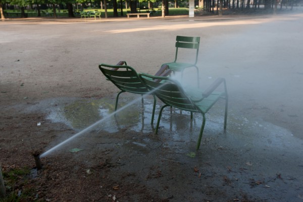 France, Region Ile de France, Paris, 1er arrondissement, jardin des Tuileries, bassin, chaise, fauteuil, mobilier, Fermob