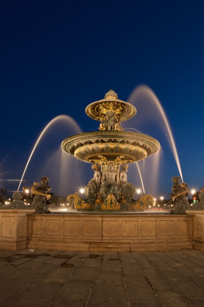 France, Region Ile de France, Paris 8e arrondissement, place de la Concorde, fontaines, obelisque, tombee de la nuit,