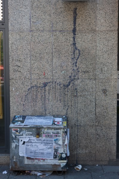 Allemagne (Germany), Berlin, Friedrichshain, immeuble, ancien Berlin Est, pollution, mur sale,