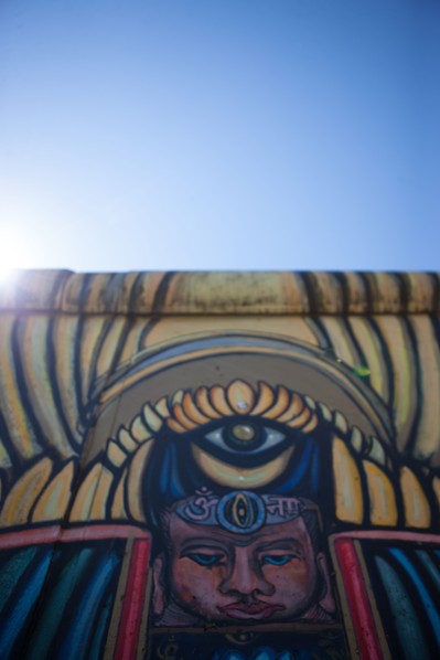 Allemagne (Germany), Berlin, Friedrichshain, immeuble, ancien Berlin Est, East Side Gallery, artistes ayant realise des oeuvres sur le mur,