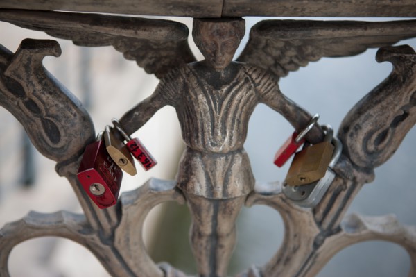 Allemagne (Germany), Berlin, Museuminsell (Ile aux Musees), pont avec cadenas,