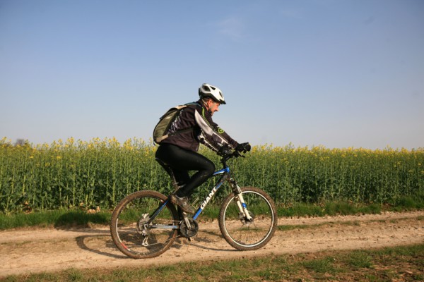 France, Haute Normandie, Seine Maritime, Abbaye du Valasse, journee des sports, randonnee, equitation, attelage et vtt, 30 mars 2014,