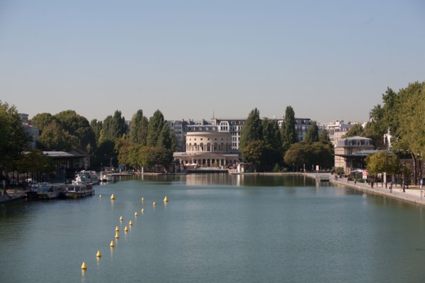 France, Ile de France, Paris, 19e arrondissement, bassin de la Villette, rotonde, architecte Claude-Nicolas Ledoux, pavillon d'octroi, ancienne barriere de Paris, metro Stalingrad, cinema mk2,