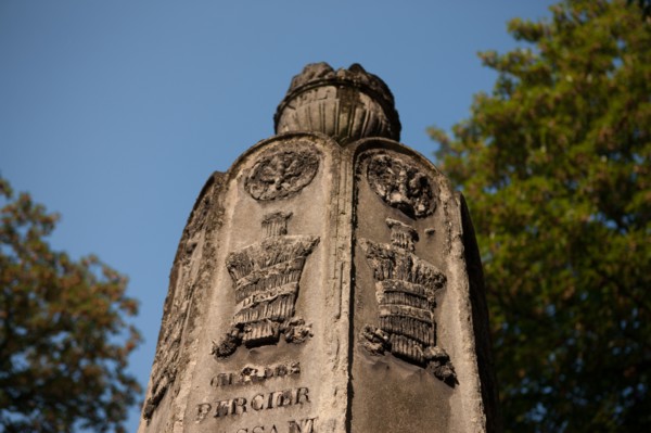 France, Ile de France, Paris 20e arrondissement, cimetiere du Pere Lachaise, 28e division, sepulture des architectes Bernier, Percier et Fontaine, stele avec des symboles maconniques dessines par Perc...
