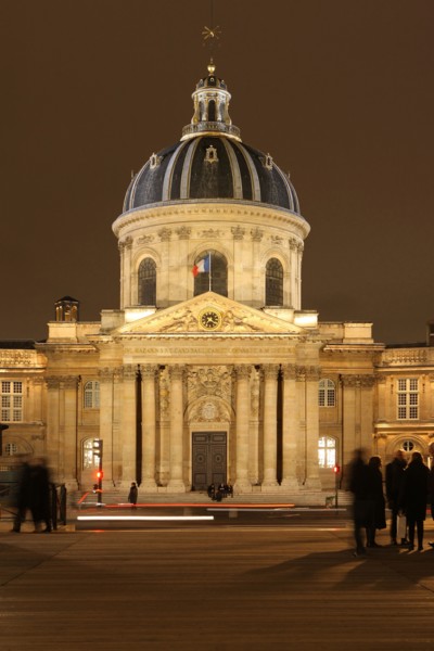 France, Ile de France, Paris 6e arrondissement, quai de Conti et pont des Arts, Institut de France,
