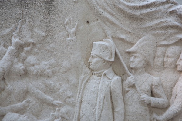 France, Ile de France, Paris 20e arrondissement, boulevard de Menilmontant, cimetiere du Pere Lachaise, 16e division, sepulture du General La Bedoyere, bas relief,