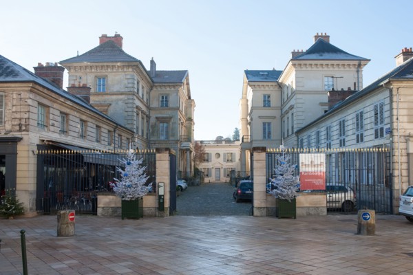 France, Ile de France, Yvelines, Rambouillet, place du Roi de Rome, palais du Roi de Rome, pavillons et ailes, Napoleon 1er,