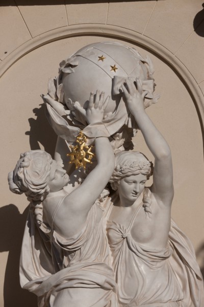 France, Ile de France, Paris 7e arrondissement, Hotel de Salm, rue de Lille, Grande Chancellerie de la Legion d'Honneur, Palais de la Legion d'Honneur, Musee, architecte Pierre Rousseau, sculpture, co...
