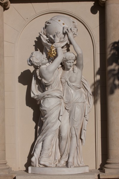 France, Ile de France, Paris 7e arrondissement, Hotel de Salm, rue de Lille, Grande Chancellerie de la Legion d'Honneur, Palais de la Legion d'Honneur, Musee, architecte Pierre Rousseau, sculpture, co...